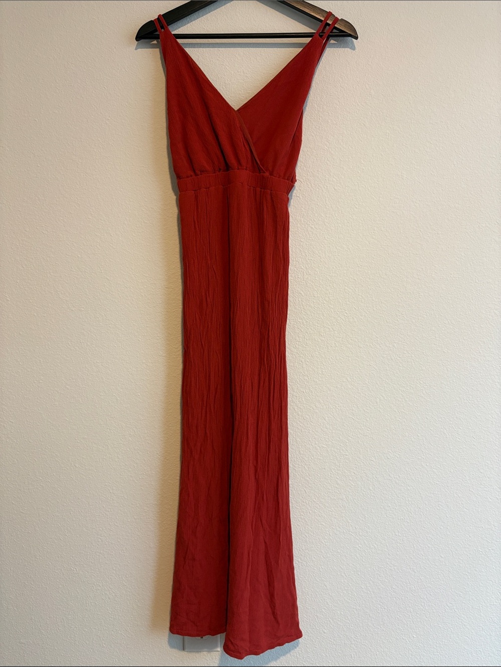 Forever 21 Rust Red V-Neck Sleeveless Maxi Dress